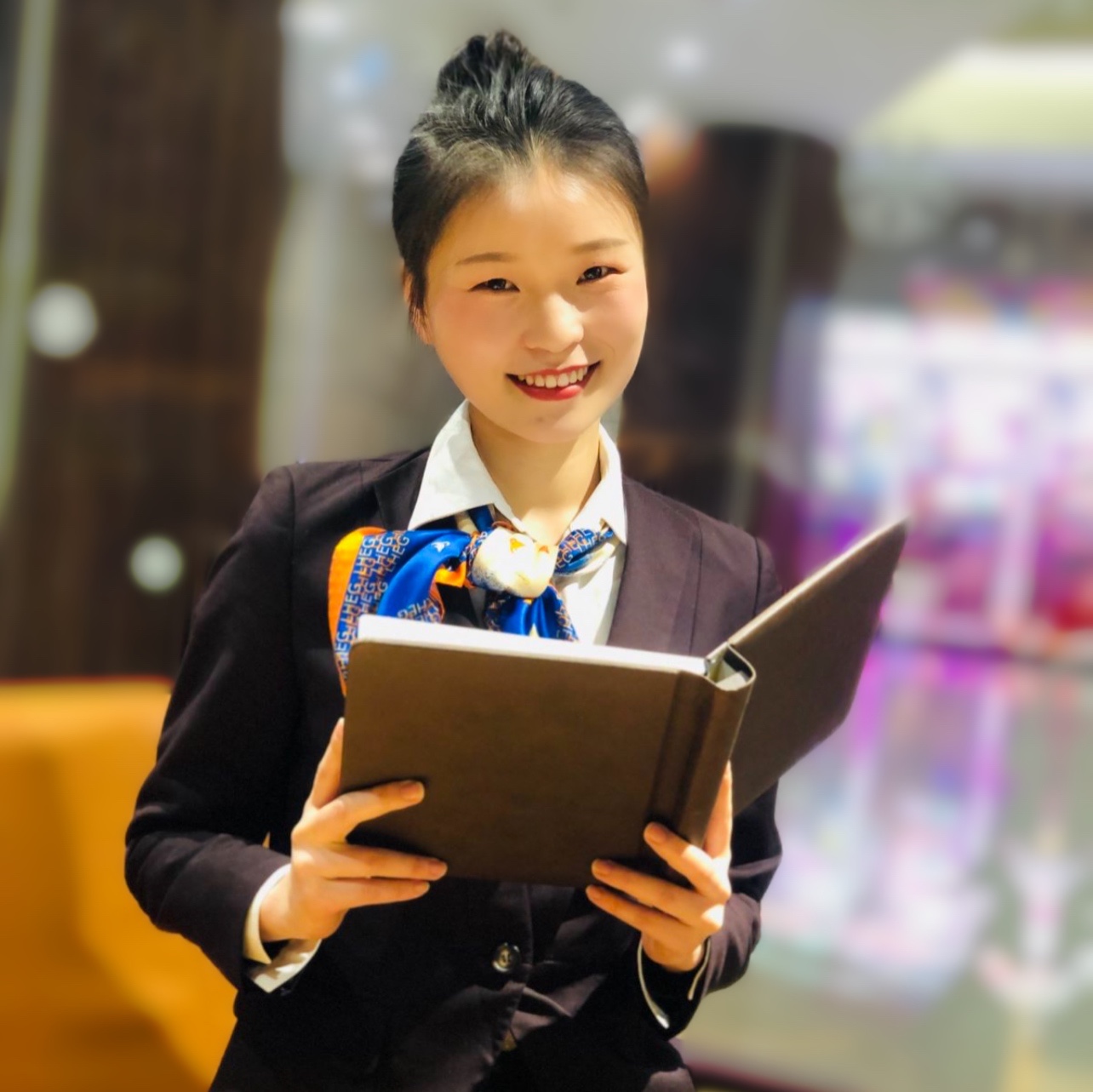 王美路  初中部教务处副主任