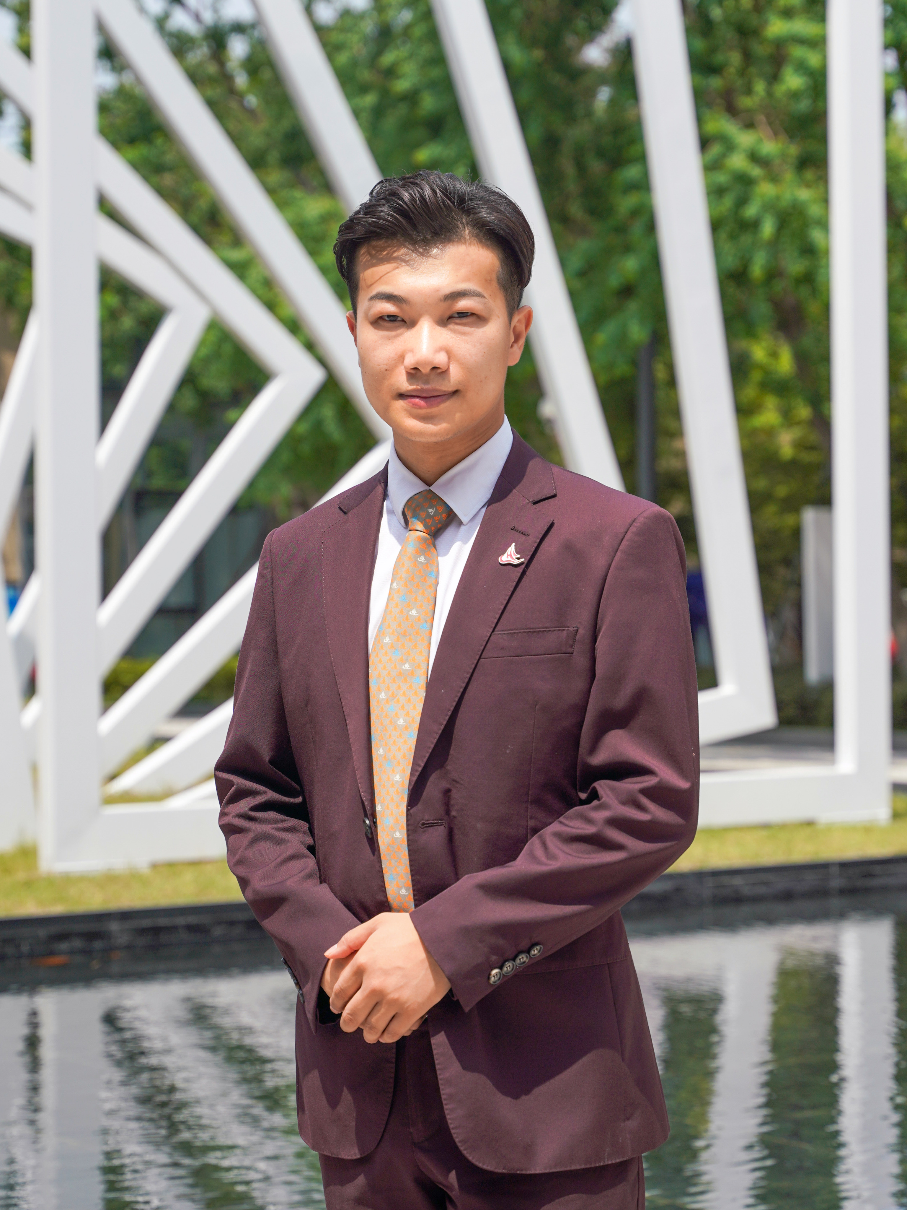 单炜炜  小学教学中心副主任