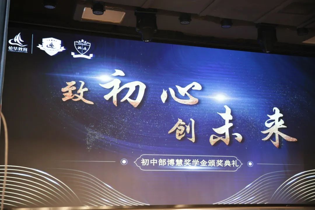 abf9a83cd62904fe8bfdcf8c590495d6.jpg