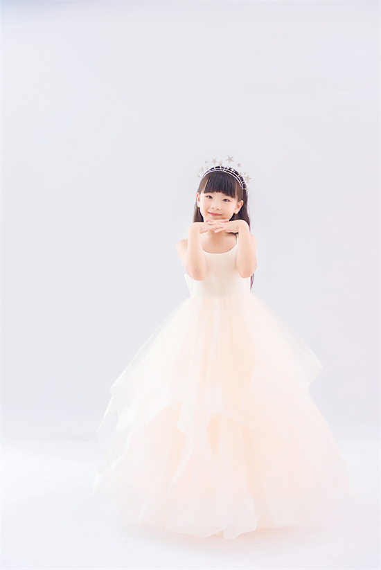 张益婉（图1、封面）.jpg