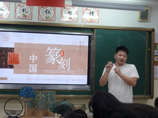 图1.jpg