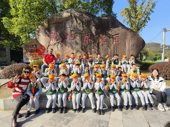 封面.祖国的花朵.jpg
