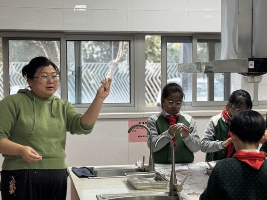 图3.JPG